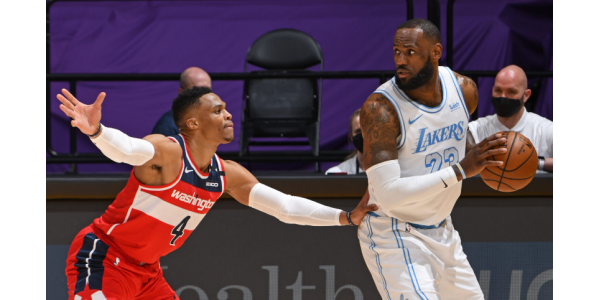 Russell Westbrook esperó durante años para finalmente ponerse la camiseta de los Lakers de Los Ángeles